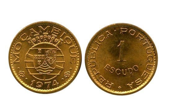 Mozambique KM82(U) 1 Escudo β Lot of 8 representative product image