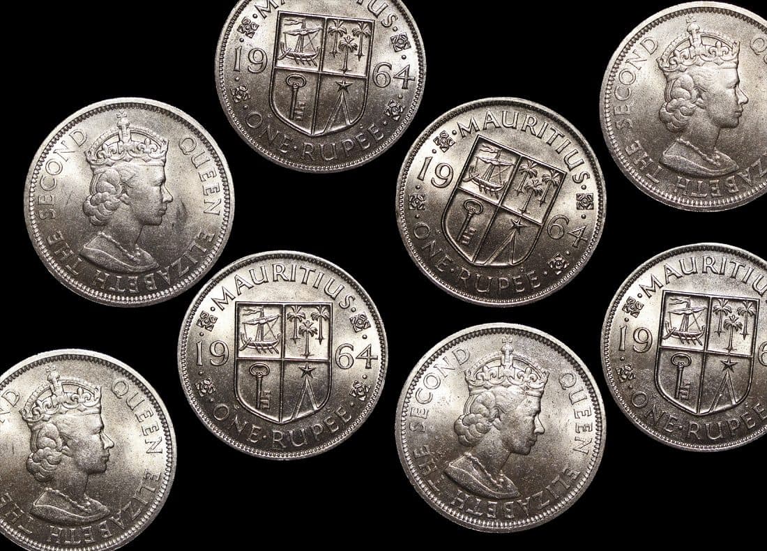 Mauritius KM35.1(U) Mauritius, Elizabeth II (1952-), Copper-Nickel Rupee, dated 1964 β Lot of 3 representative product image