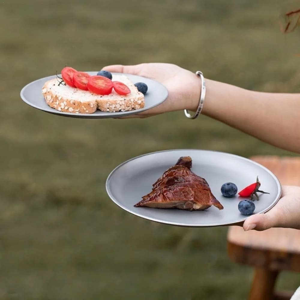 Titanium Camping Plate Lightweight Camping Plate For Barbecue Home Dinnerware Round Frosted Picnic Gear Reusable Tableware - Image 4