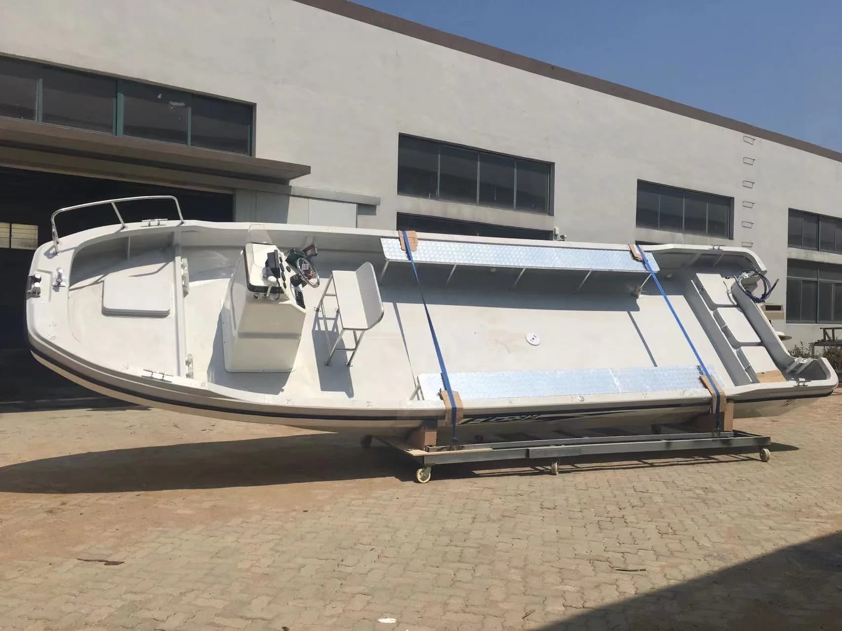 32-Foot fiberglass passenger steamer Panga fishing boat with full canopy - Image 2