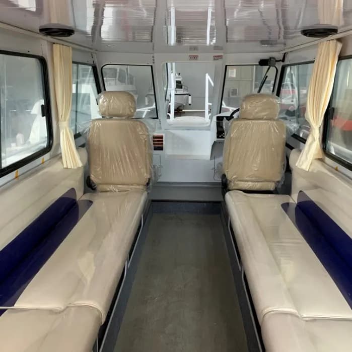 8.28m/27ft 8 Passenger Cabin Cruiser Aluminum Speed Boat 200HP Patrol Fishing Rescue Boat for Fishing Cruising Rowing Leisure - Image 4