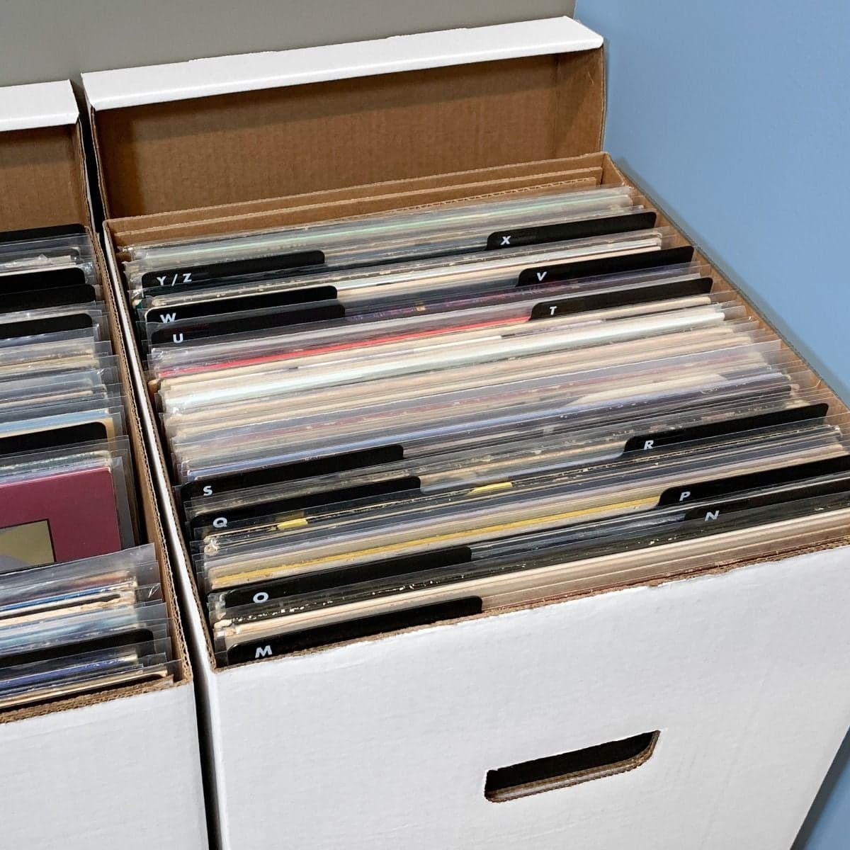 BCW 12-Inch Record Dividers. Black. 25 per pack. Write on index tabs. In 33 RPM box