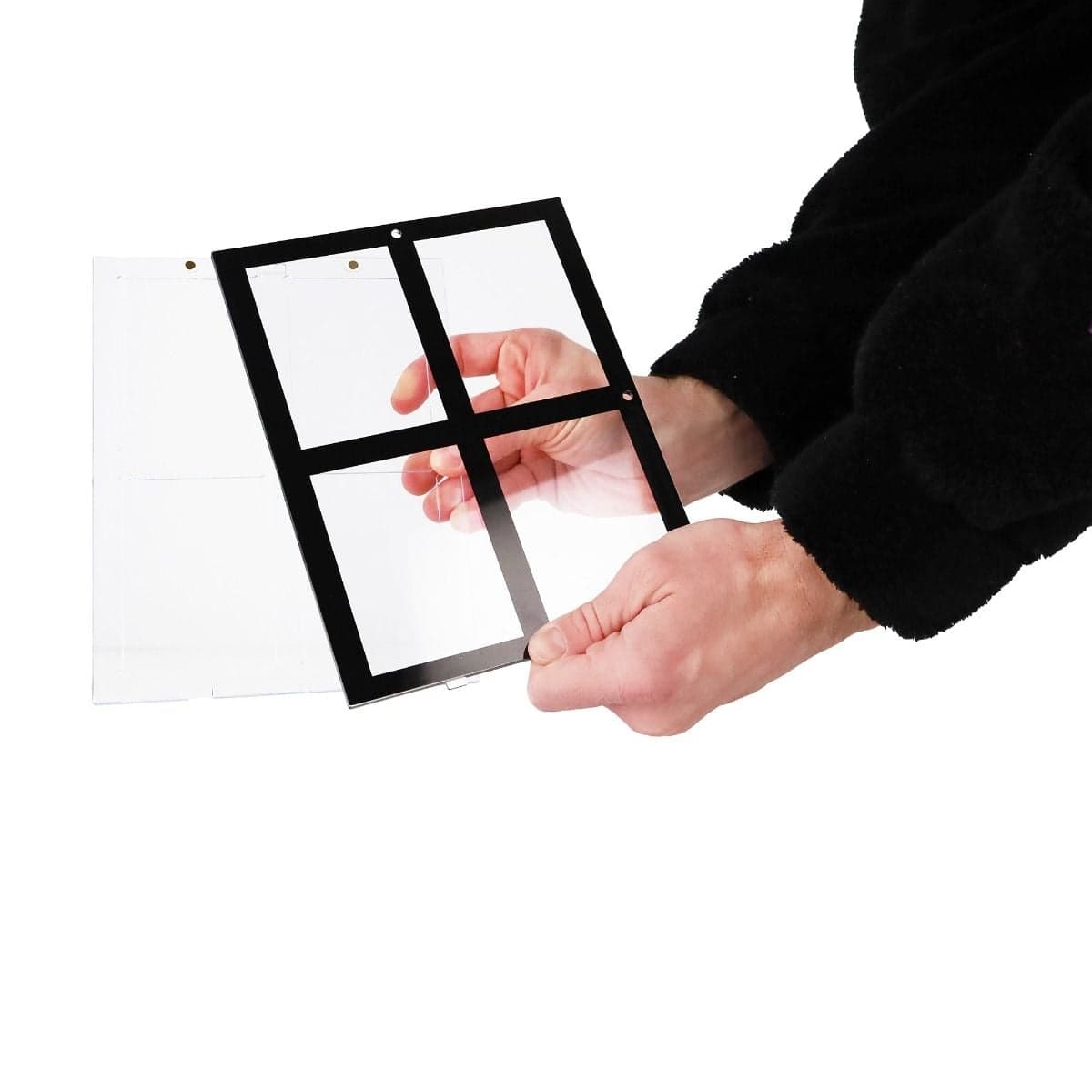 Magnetic 4-Card Holder - 35 PT. - Black Border. two pieces in hand