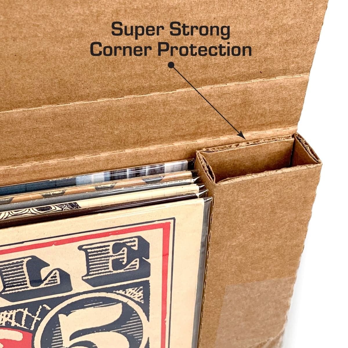 BCW Deluxe 12 Inch Record Mailer. close up view of side corner protection