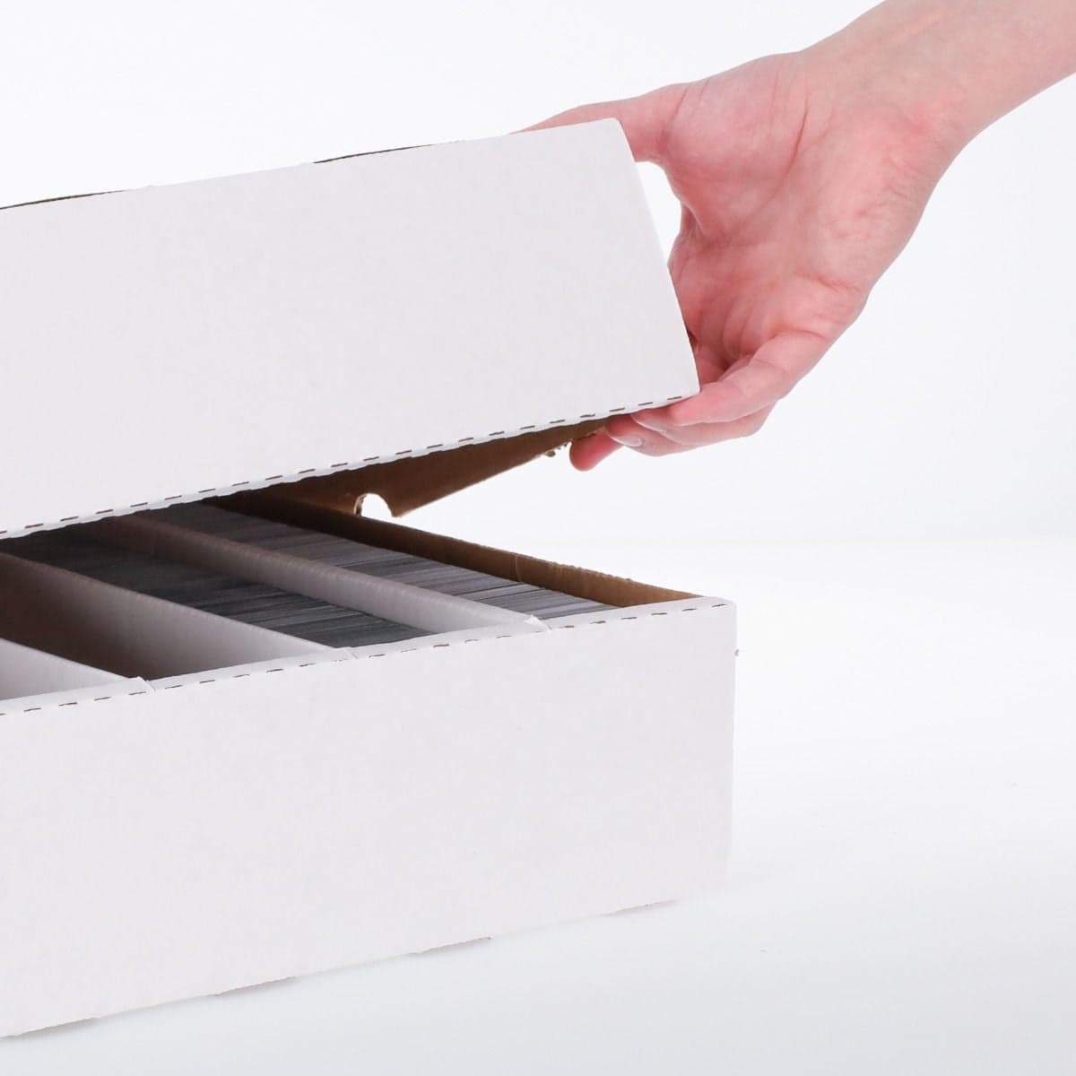BCW 4-row full lid 3200 count card storage box. Lifting lid