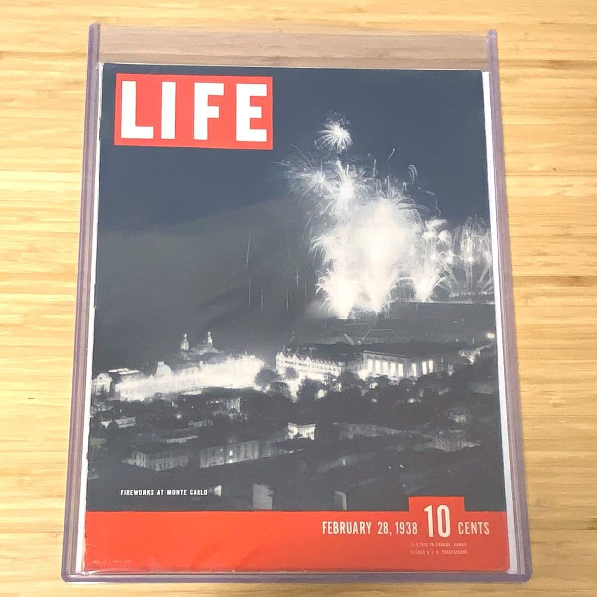 1 Life magazine in a BCW Life size Magazine Toploader