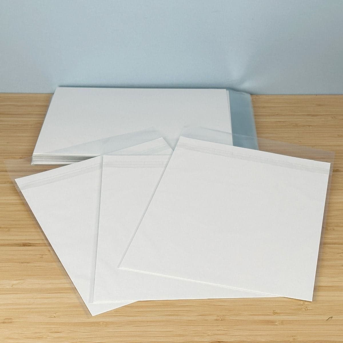 BCW Comic Book Premades. Magazine. reasealable closure. 25 bags and boards.