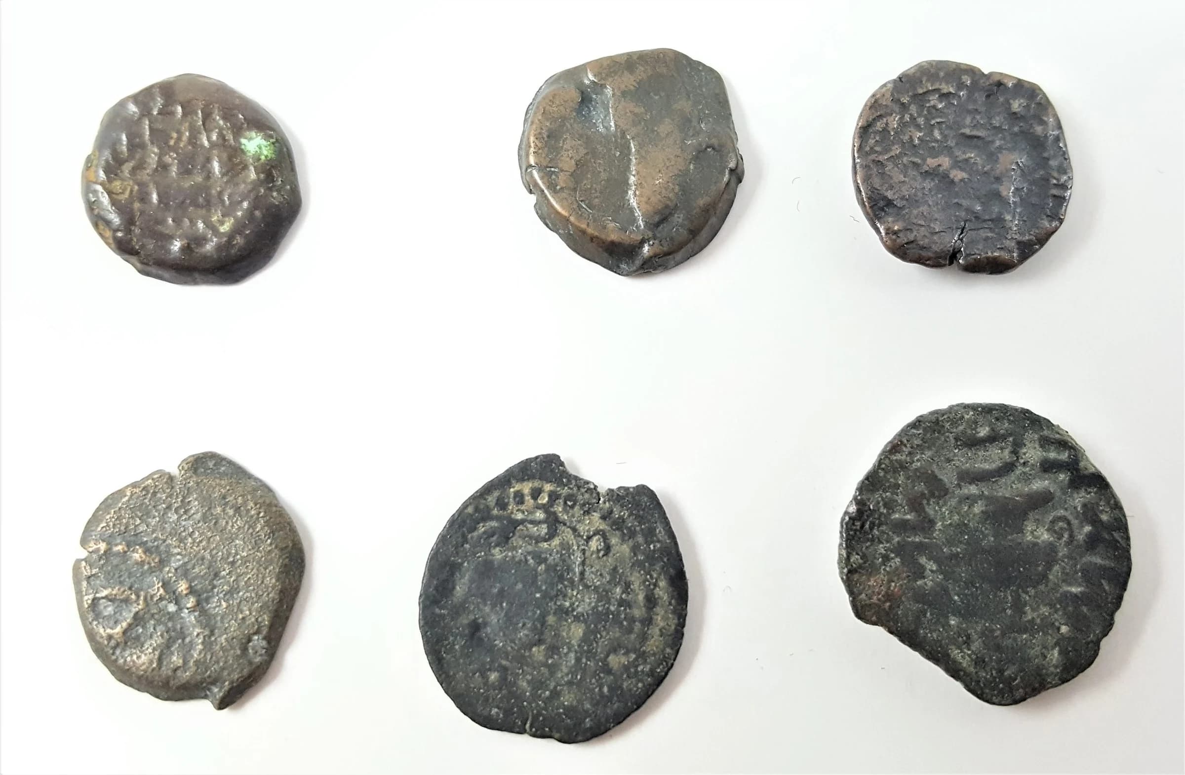 The Jewish Wars with Rome: A Box of 6 Ancient Bronze Roman and Judaean Coins (Six-Coin Box) - Image 6