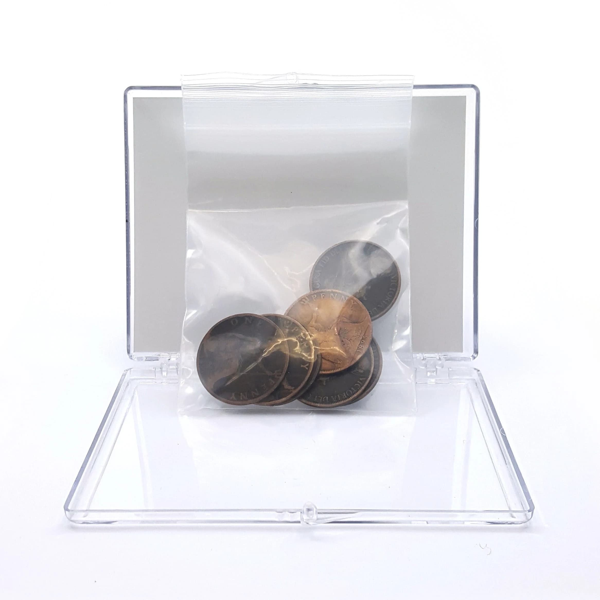 Queen Victoria: A Collection of 7 "Old Head" Pennies, 1895-1901 (Clear Box) - Image 3