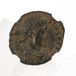 NGC-Certified Roman Coin: THEODOSIUS2ND(AE4), Grade VF - Image 3