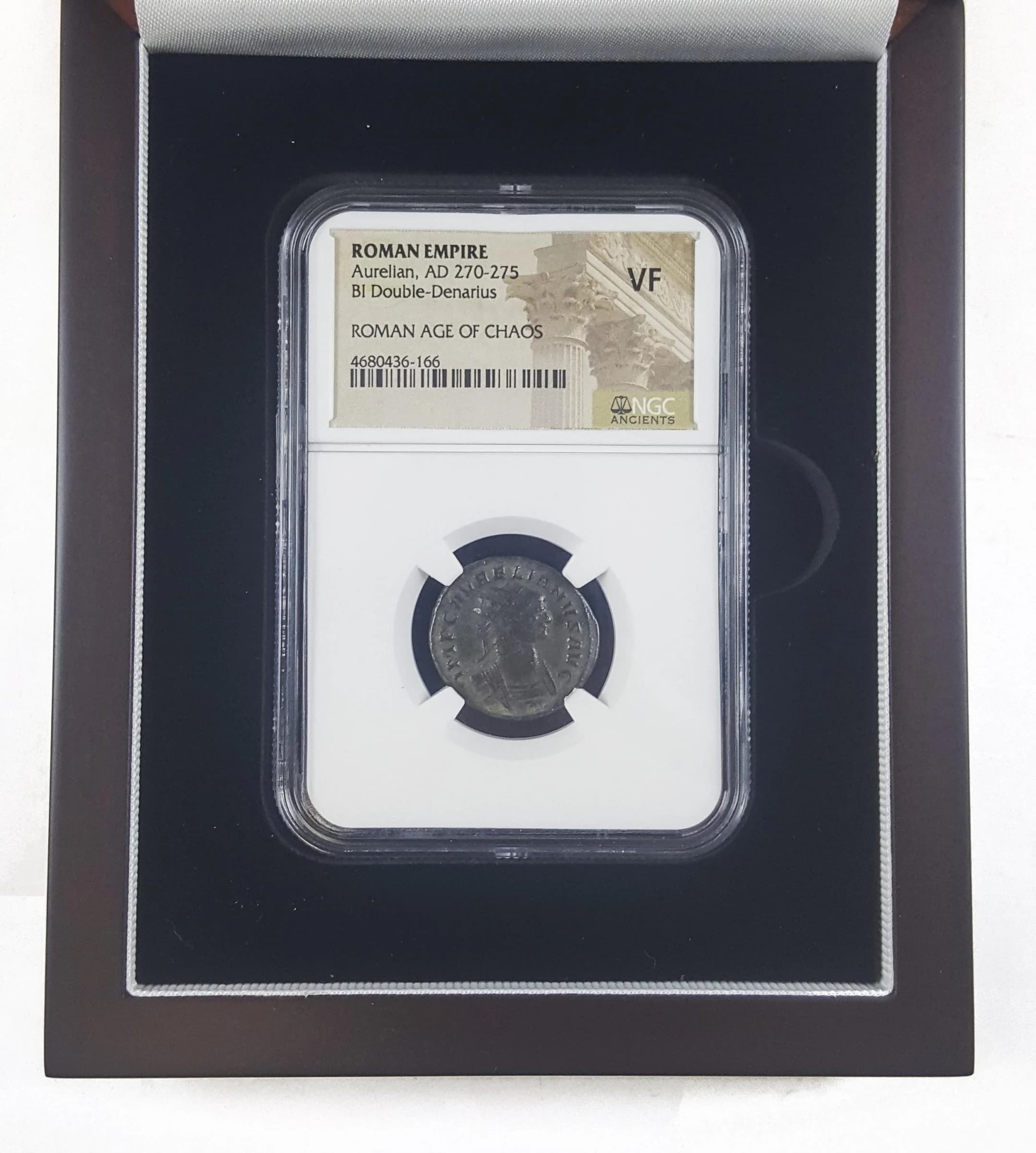 Aurelian: The Father of Christmas (Slab Box) (VF) - Image 3